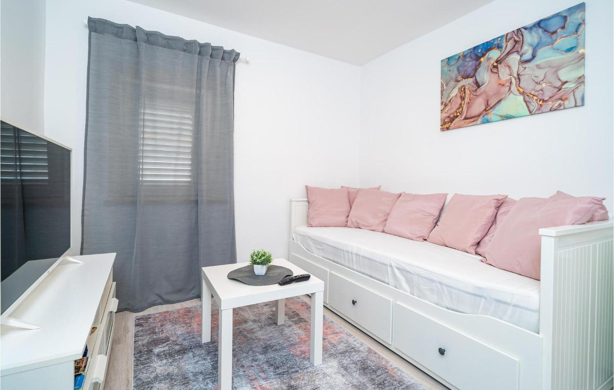 Nice Apartment In Dubrovnik With Kitchen Екстериор снимка